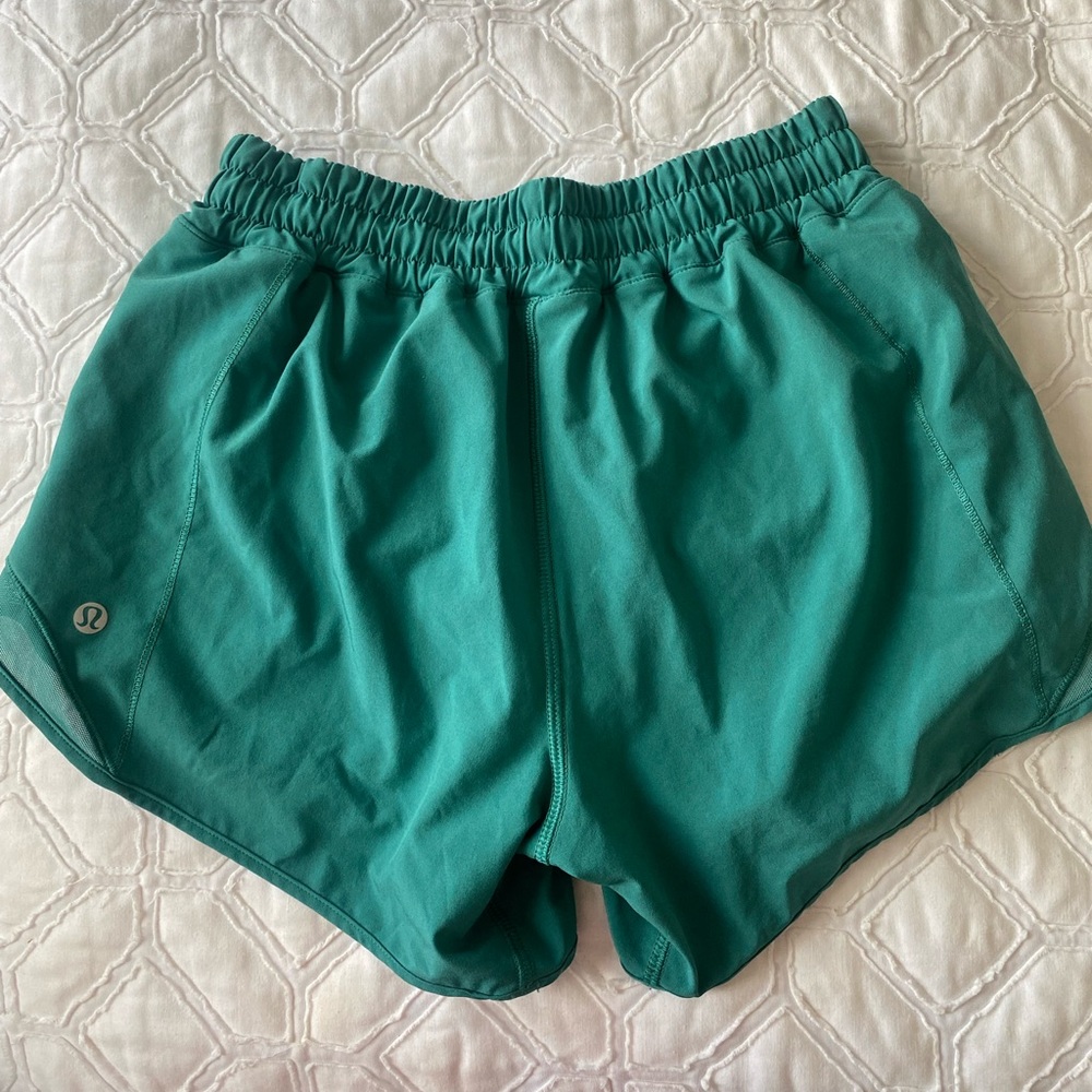Teal Lagoon LULULEMON Hotty Hot Shorts 4” Size 4 Tall